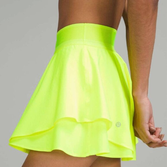 Lululemon Court Rival High-Rise Skirt Highlight Yellow Size 8 - Picture 1 of 9